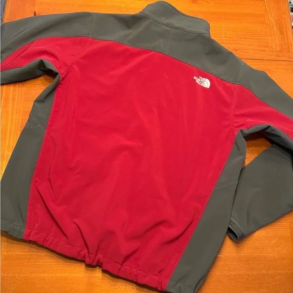 The North Face Men's Red and Gray Performance Jacket - Picture 6 of 12